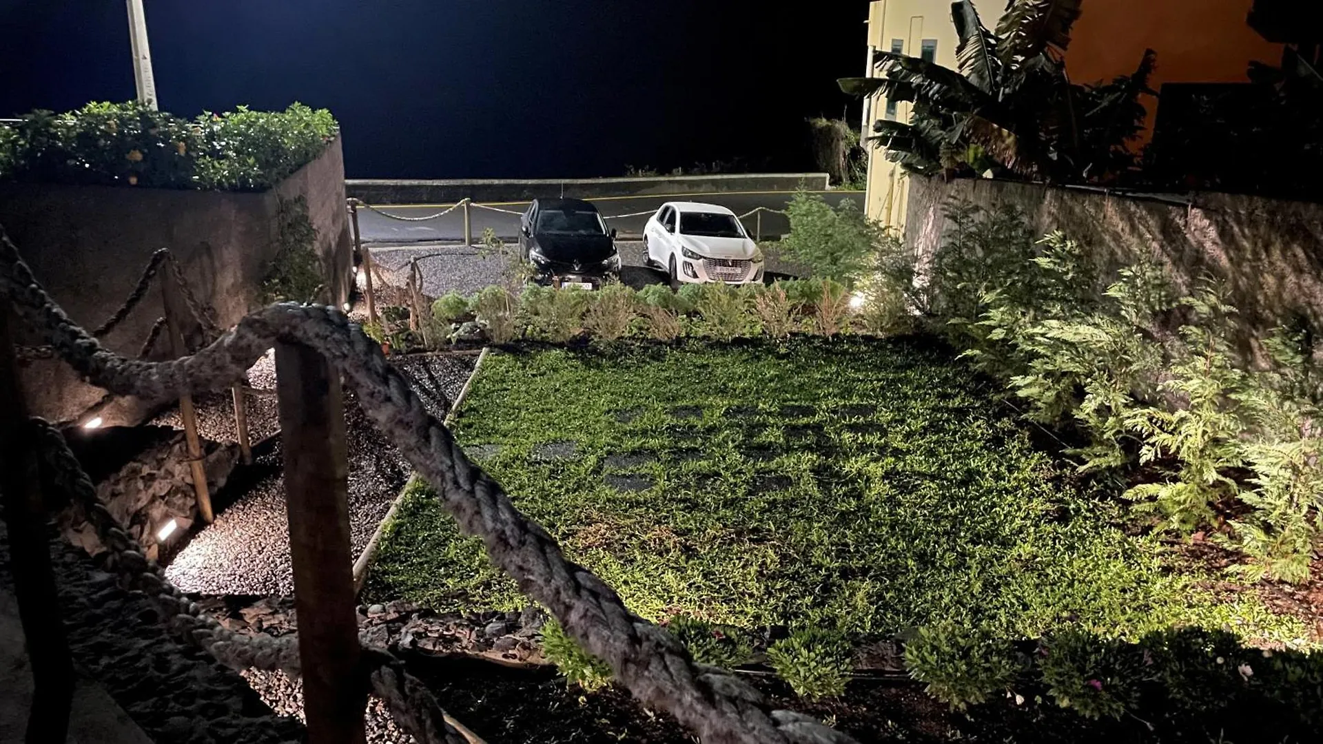 Casas Das Hortas, Apartamento Vista Serra E Mar Seixal Apartman